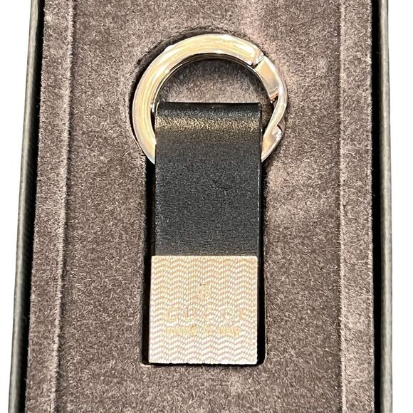 Gucci Black and Silver Keychain - Picture 3 of 5